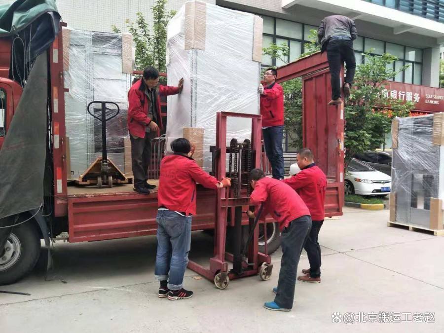 重慶裝卸搬運(yùn)公司價(jià)格解析及專業(yè)服務(wù)推薦——萬(wàn)力達(dá)搬運(yùn)